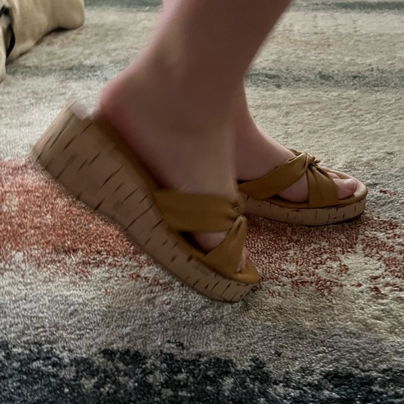 Vintage Island Slipper Wedge Sandals Shoes Made in Hawaii No Size but Approx 8 - Picture 14 of 16